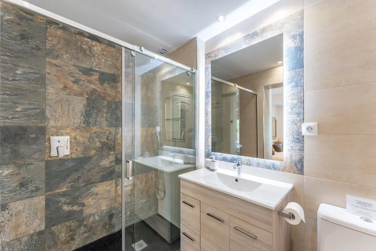 afc8c74f-9686-44cf-bb6c-5a8f48f64132