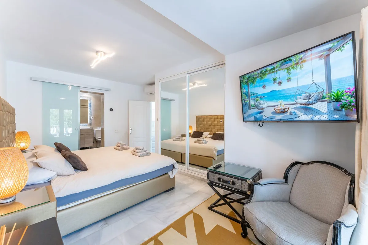 f45357f2-1ea9-43bb-866a-96d915c044b7