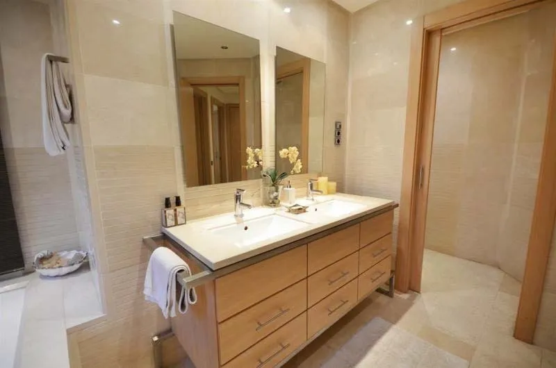 2917a48d-5d79-4935-8ffa-dad72736f1a2