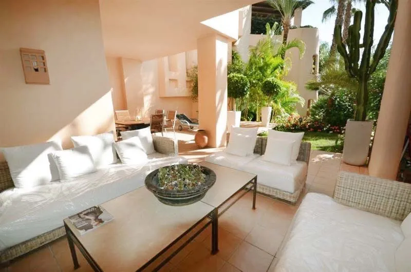 70d852cd-f0c4-4fc4-8436-1e0837f33ed5