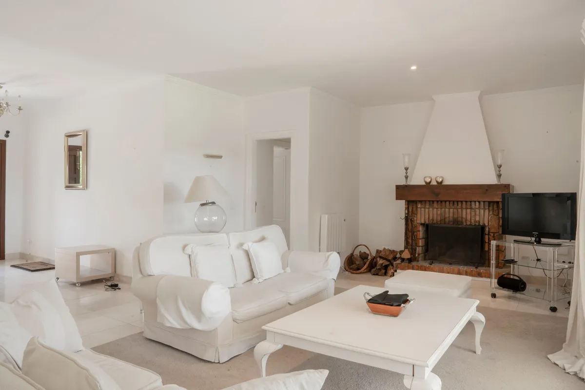 ae6a6d54-93f9-4398-a258-5faa99f26ed6