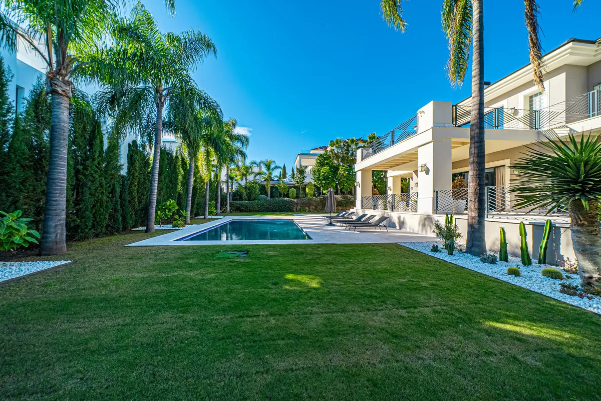 f8e5c3d8-0261-4da0-be42-ab4b8f92fac1