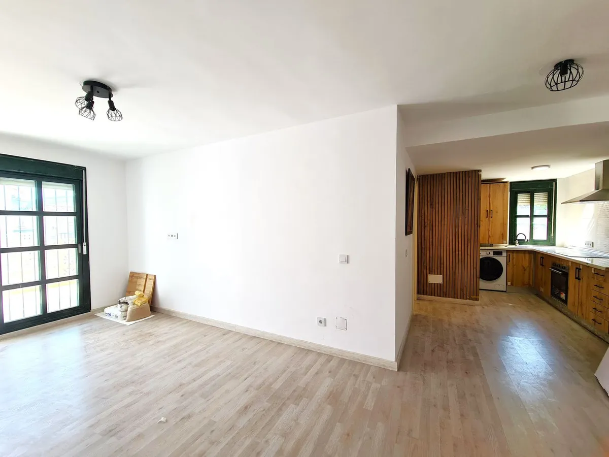 1879aa84-ec34-4e4a-b8e5-4558a0d97e12