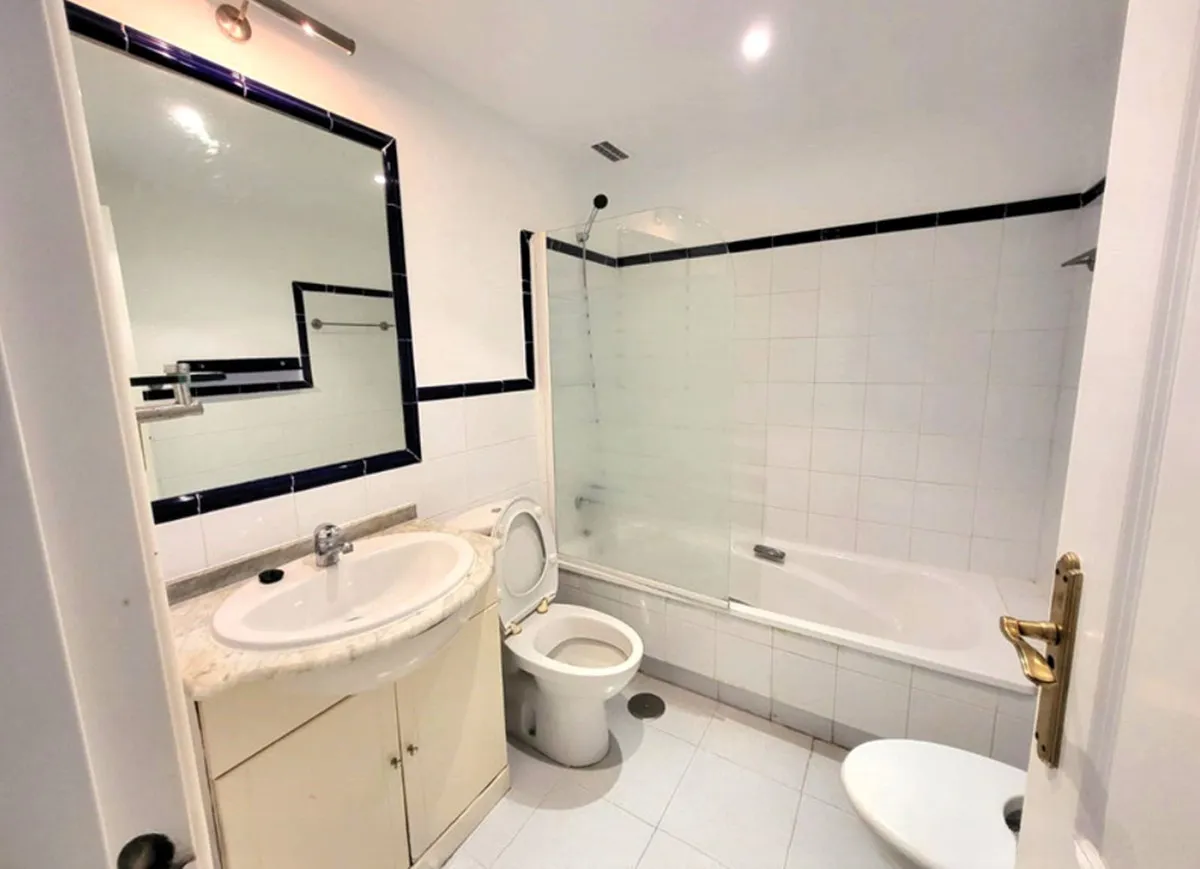 ebfe975d-0c5b-4bfb-81c6-b47d9af869e7