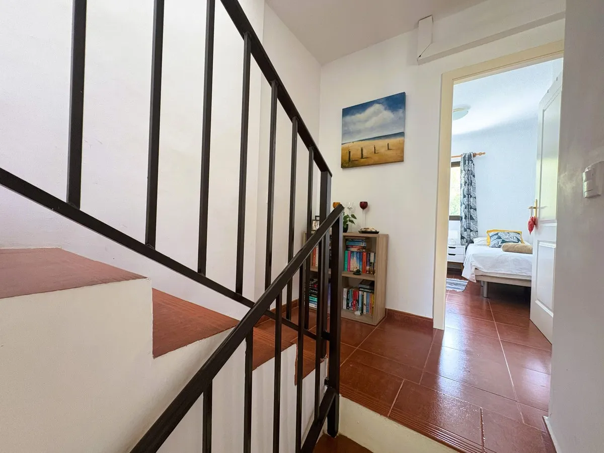 035b942f-1c02-4a16-af51-3402099e9a5e