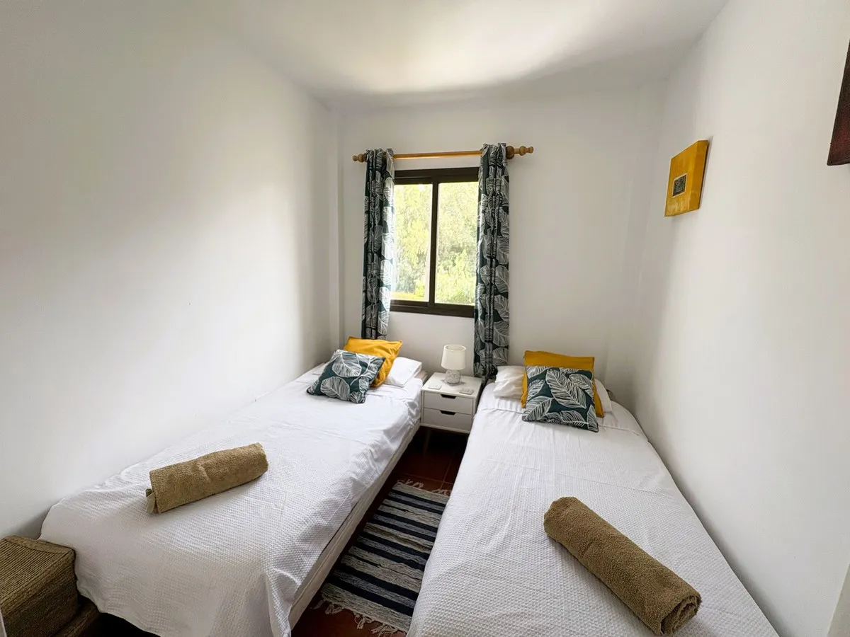 33f39780-aa18-45c7-88aa-1609d1bb143f