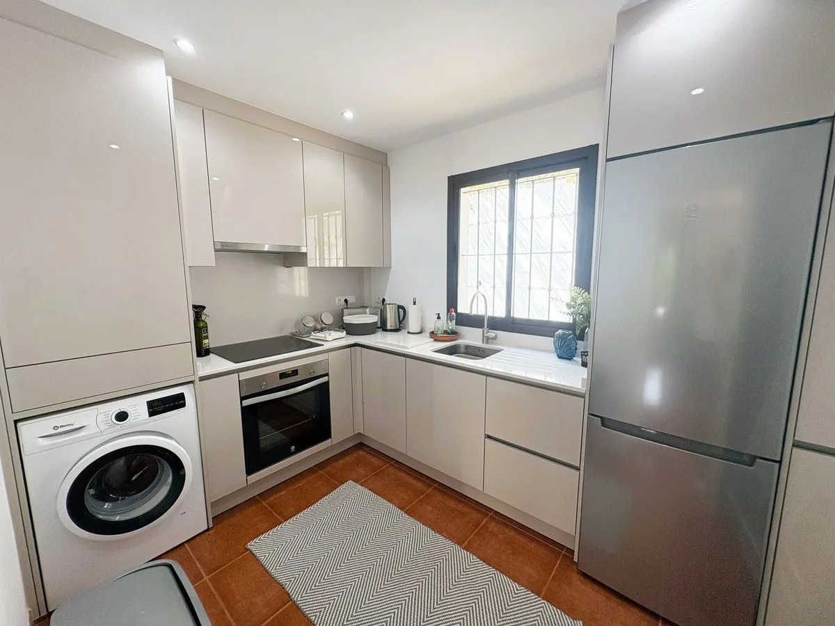 40c8f8c4-2f0e-47b7-ae33-3e3b9a4573e8