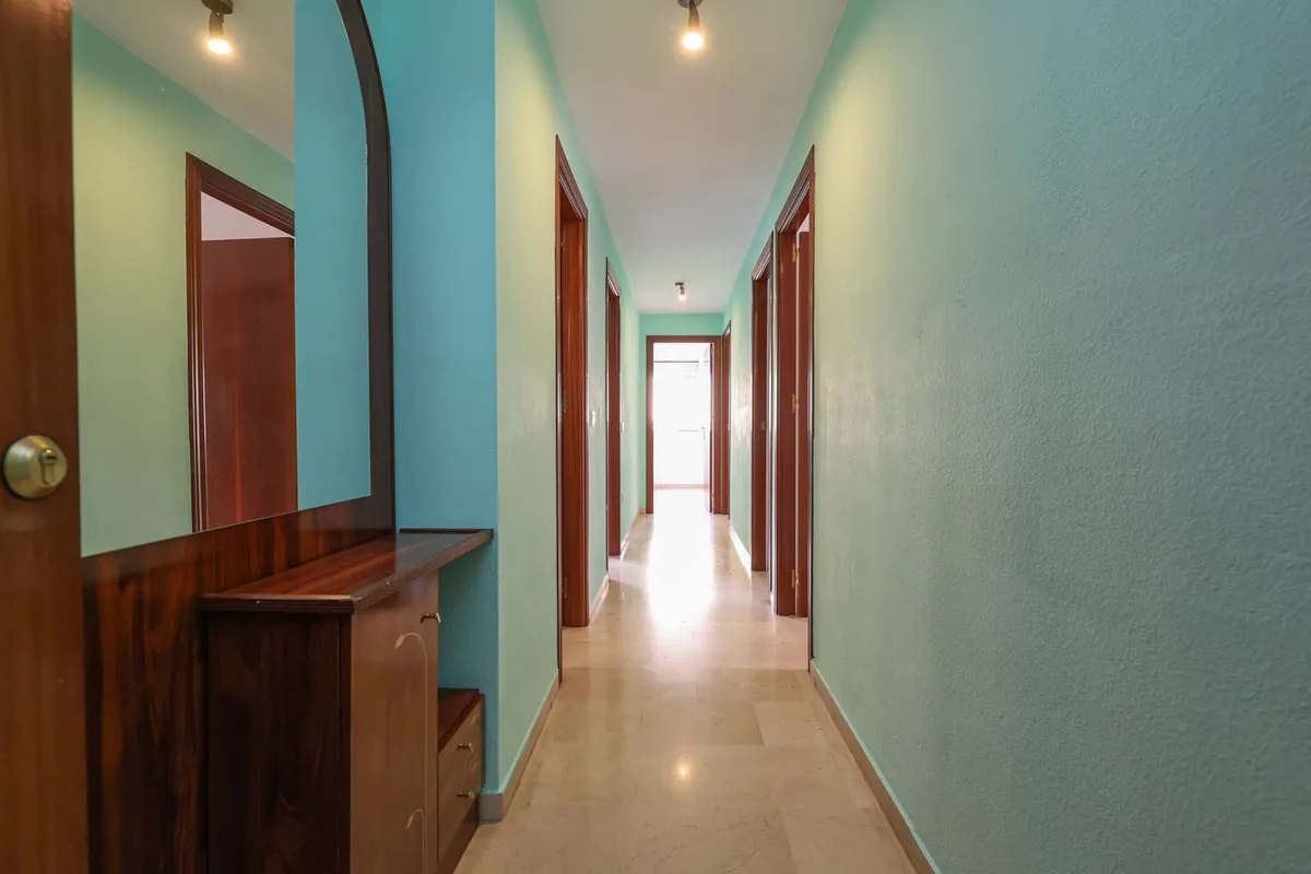 5f41f3e0-d3a8-4141-951d-54d656e18a83