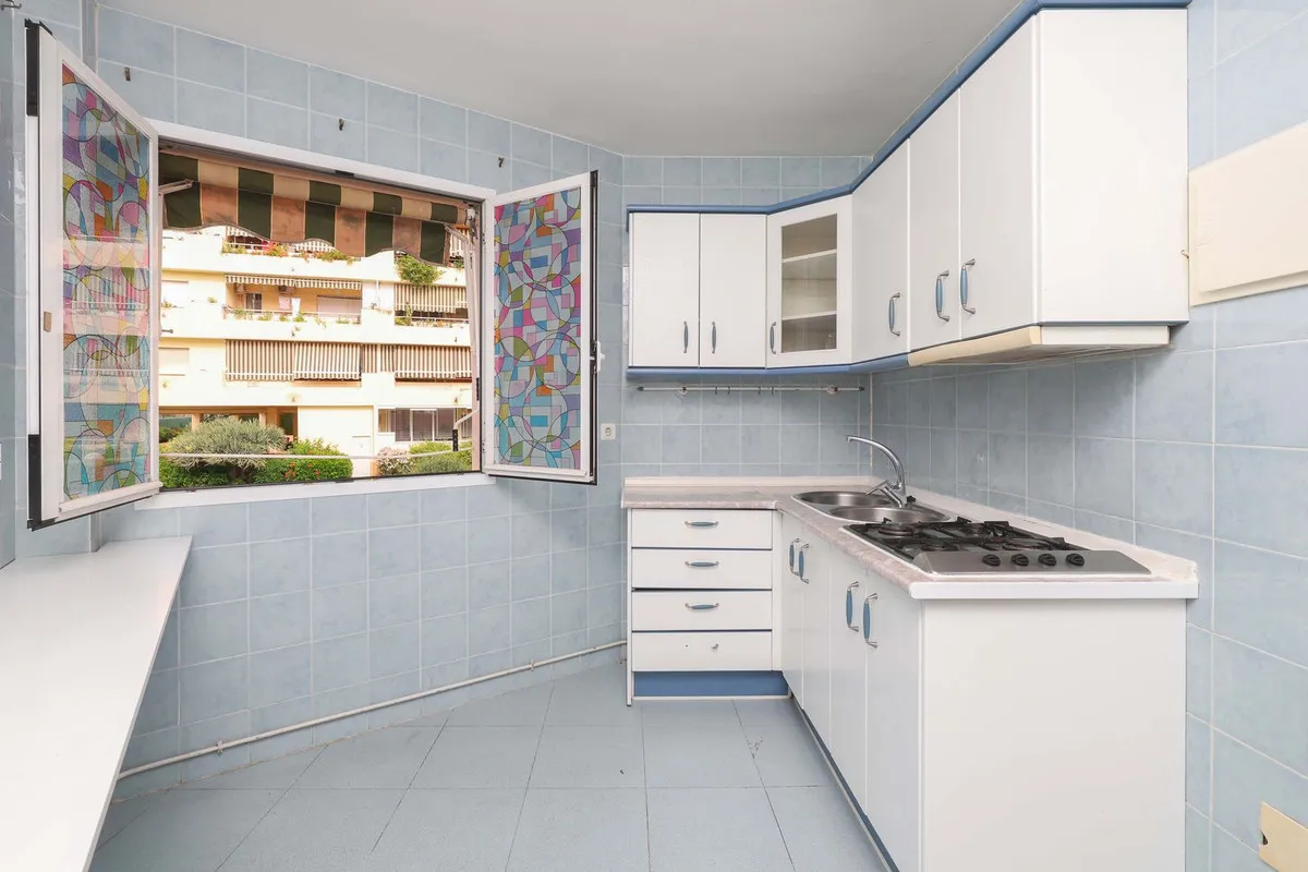 c512b5c8-233c-402e-bc6d-94ac51fc4755