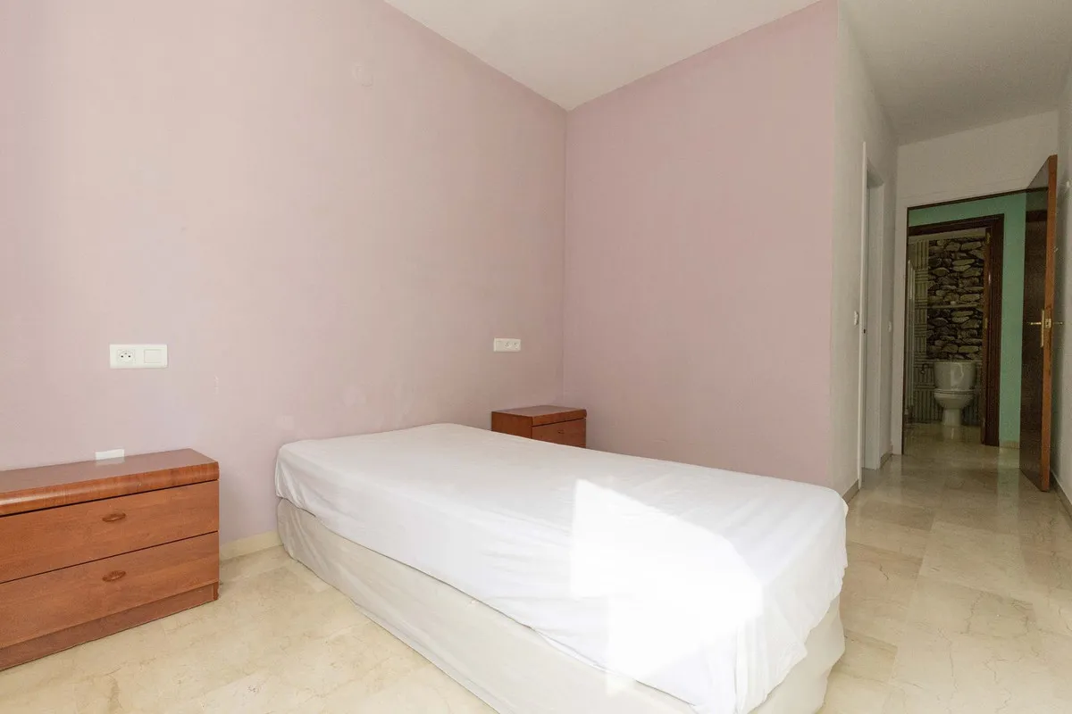 cd2f8518-1dc7-4465-bfdf-0ff369de1945