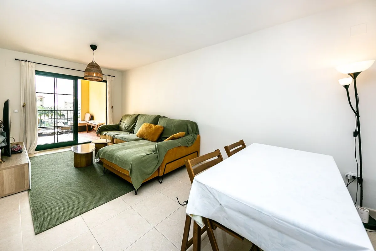 5f7e6b52-f924-48c7-a7a9-7b82a0cde397