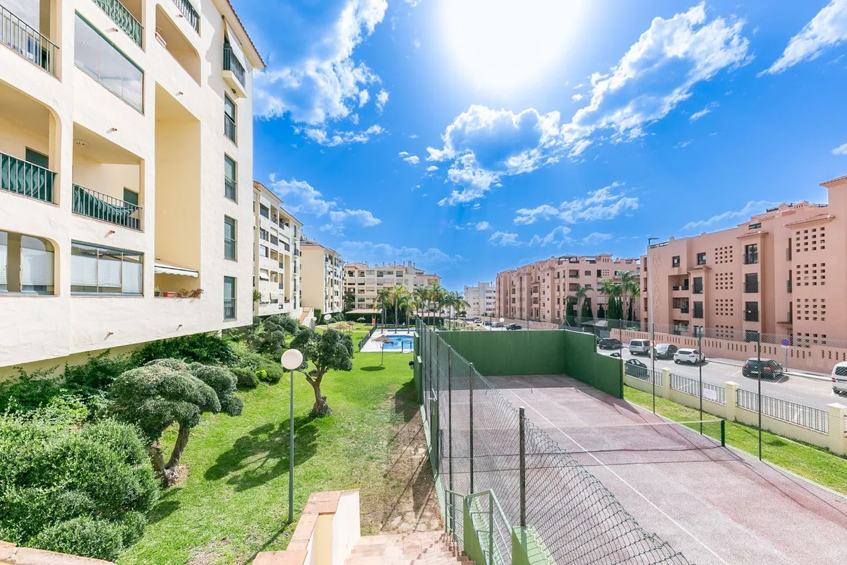 f1aa4558-129f-4517-a9e3-db7bb18299de