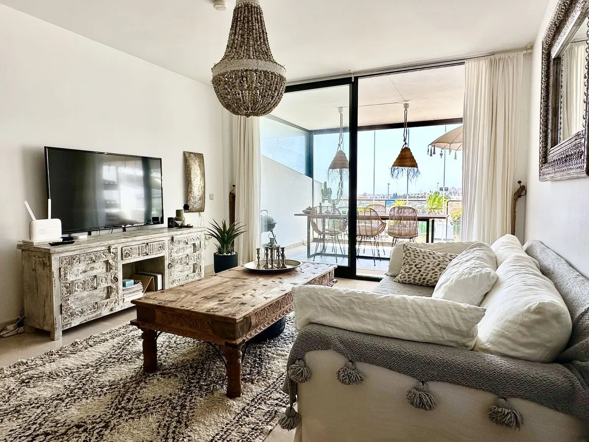 991d1fb0-06b7-45b4-b155-afc9b4ccf139