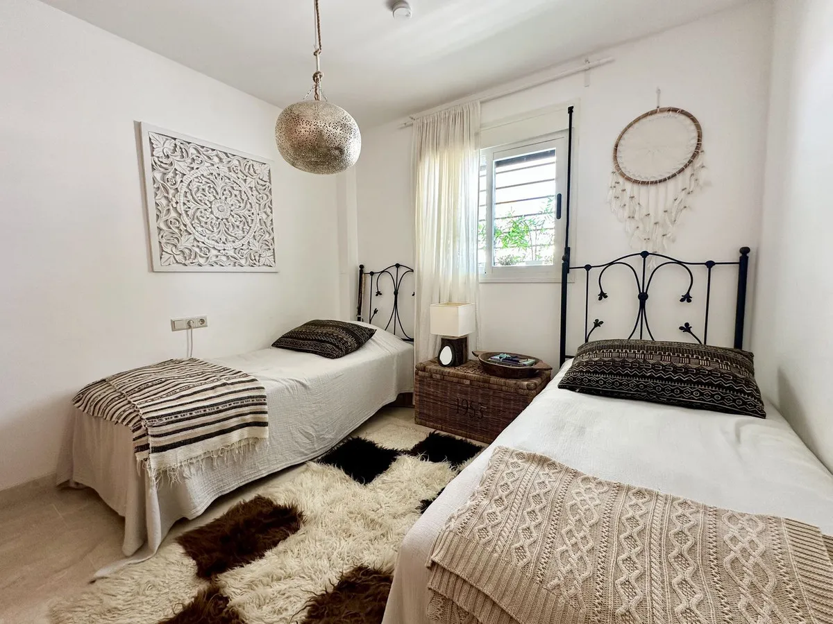 e295f1ac-bb2f-4569-a801-e4b81764d5f0