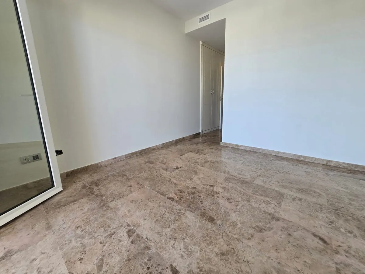 b17cf64c-fc61-4157-b61d-7f3917dc441c