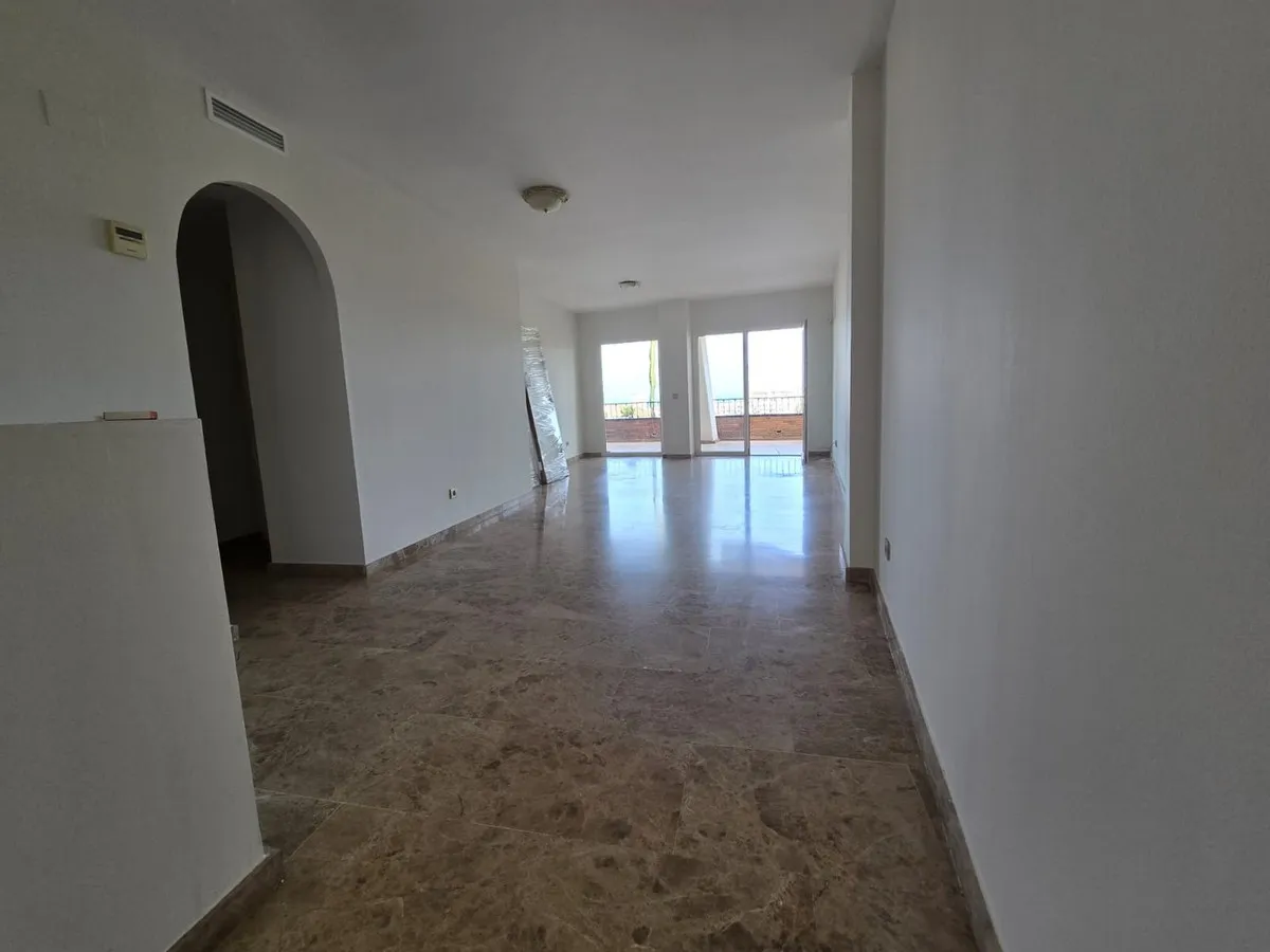 ee1f40e4-d0e8-4d14-9161-63695fa9103a