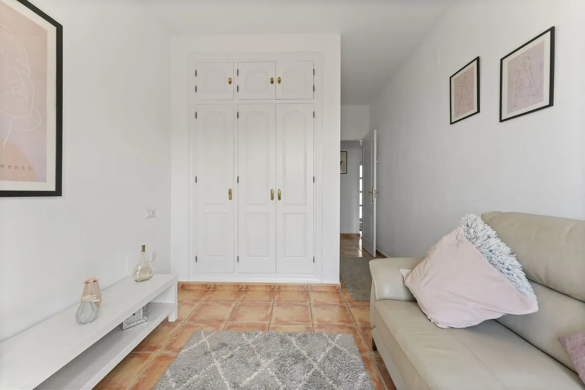 6c8f4771-ac7d-43bc-bd54-283f524ab700