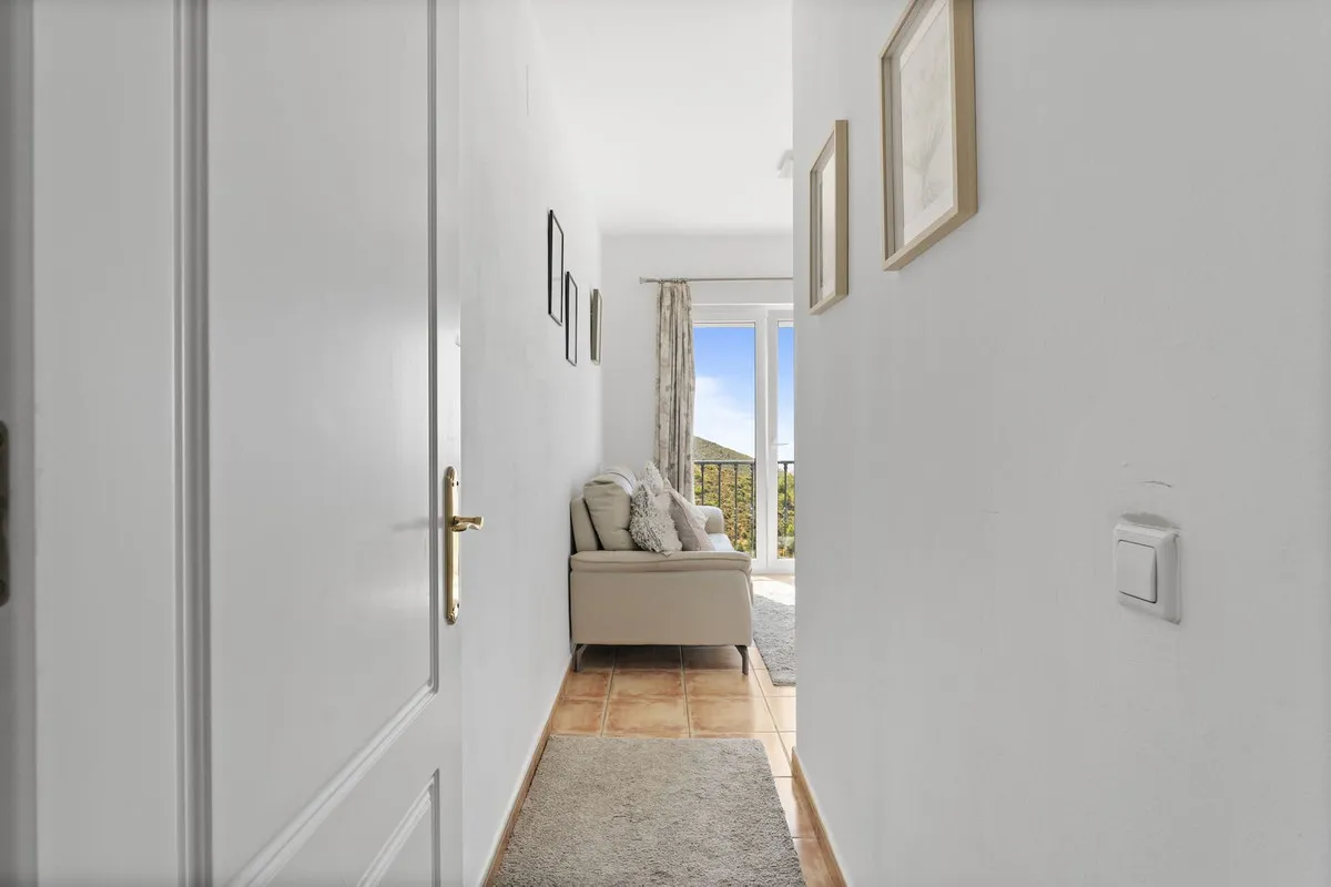 a321c58f-cc2f-4d48-bb43-0a5d6255616a