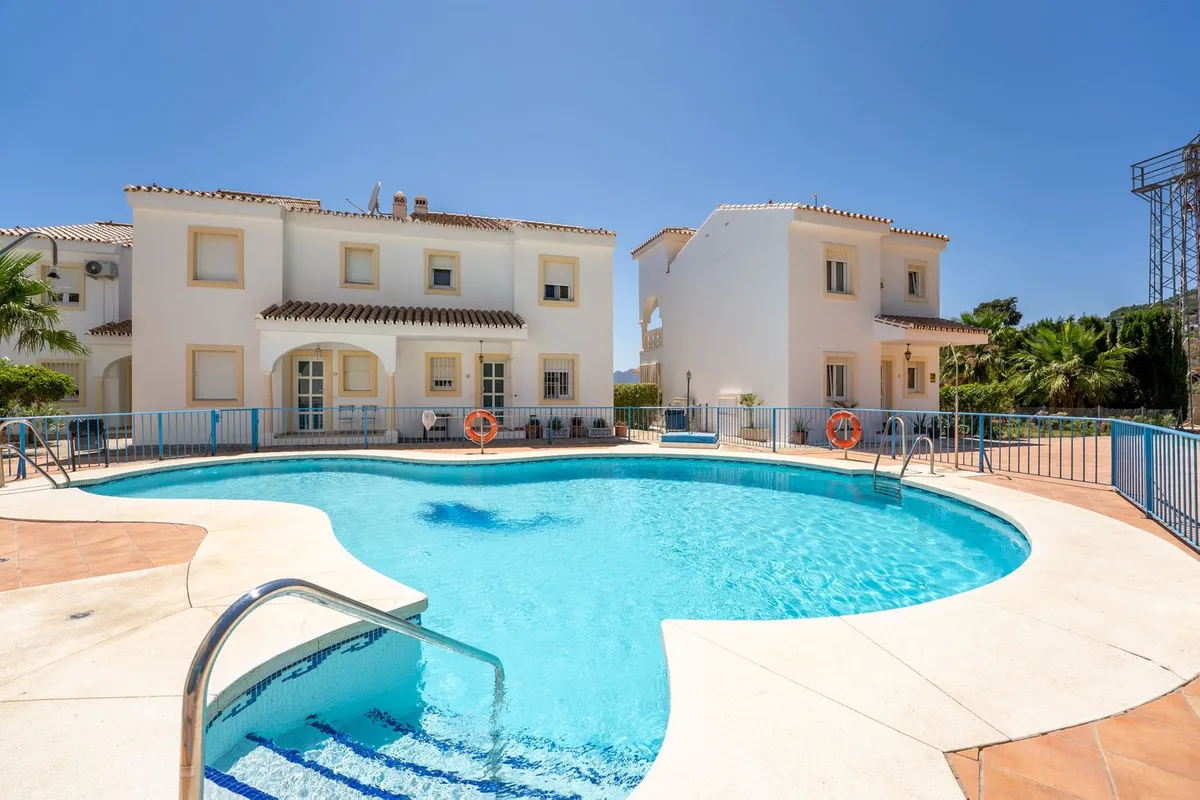 c6e62460-cdc7-4cf3-a8ce-2be6a6cbfab6