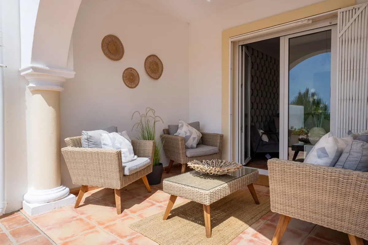 d2fb23ef-4e2a-46f2-9028-d903cee7c8ff