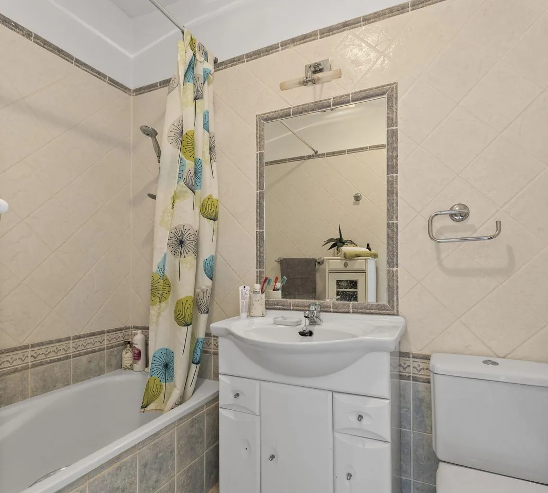 e2003550-f1e9-41c7-9ba8-09f13e8e858f