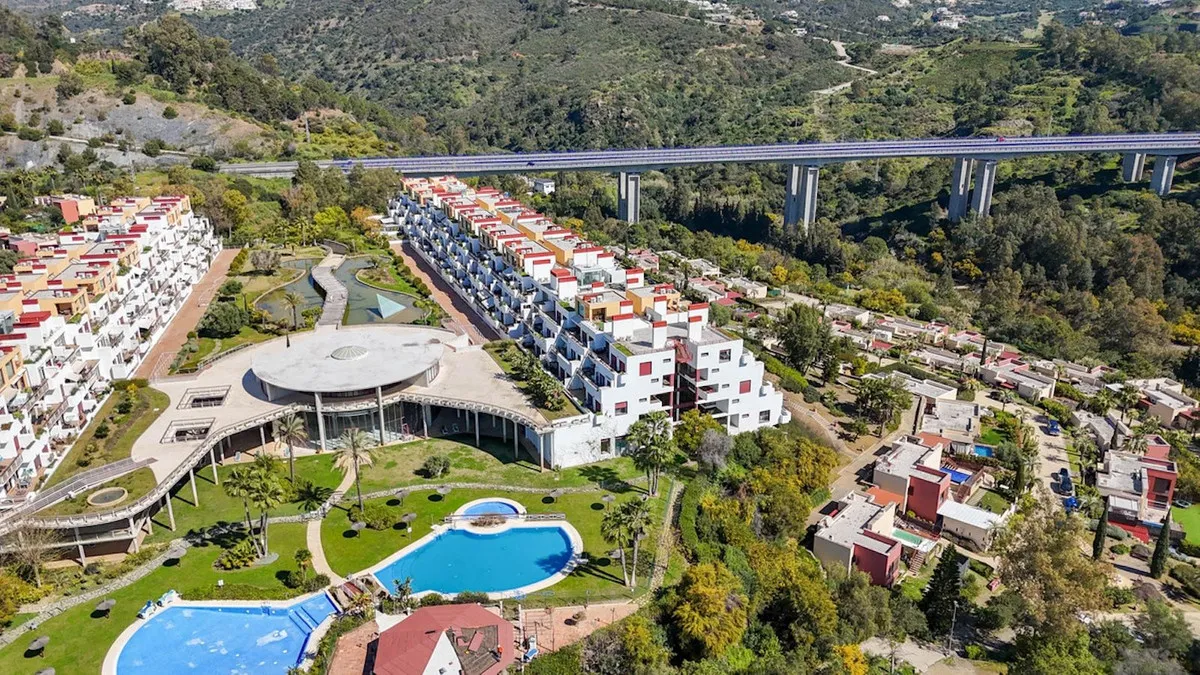 5331f27c-fa68-425c-a9fc-18090295f6ce