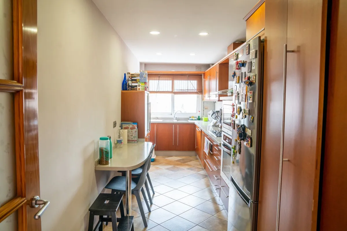 b2229771-3509-4105-8d77-54a33a87399c