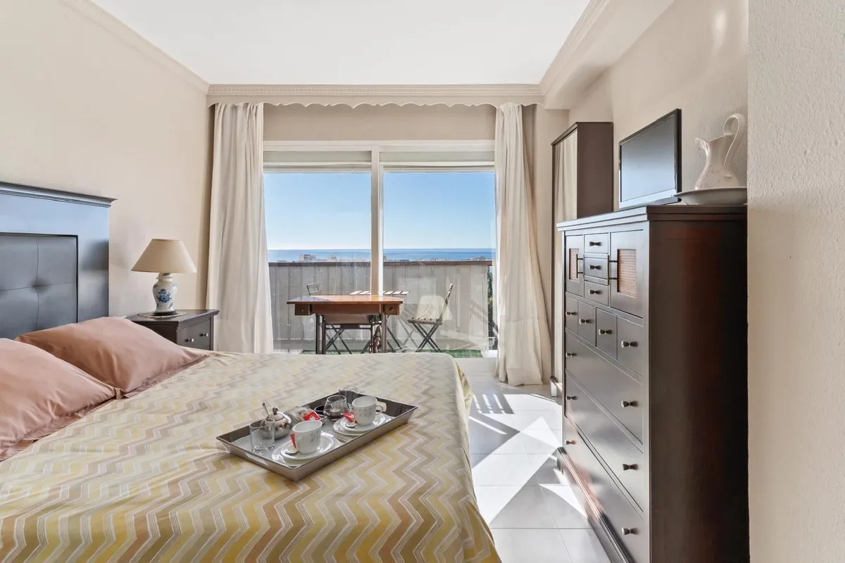 aed1babb-3720-4da8-86f6-c4e2be13e397