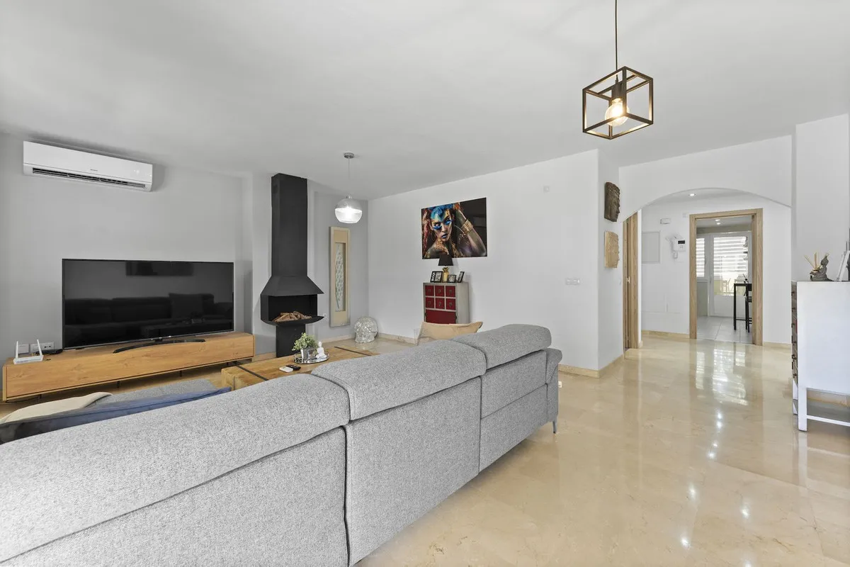 cfe7d692-bd13-4a4f-80a7-88fd82df6cd0