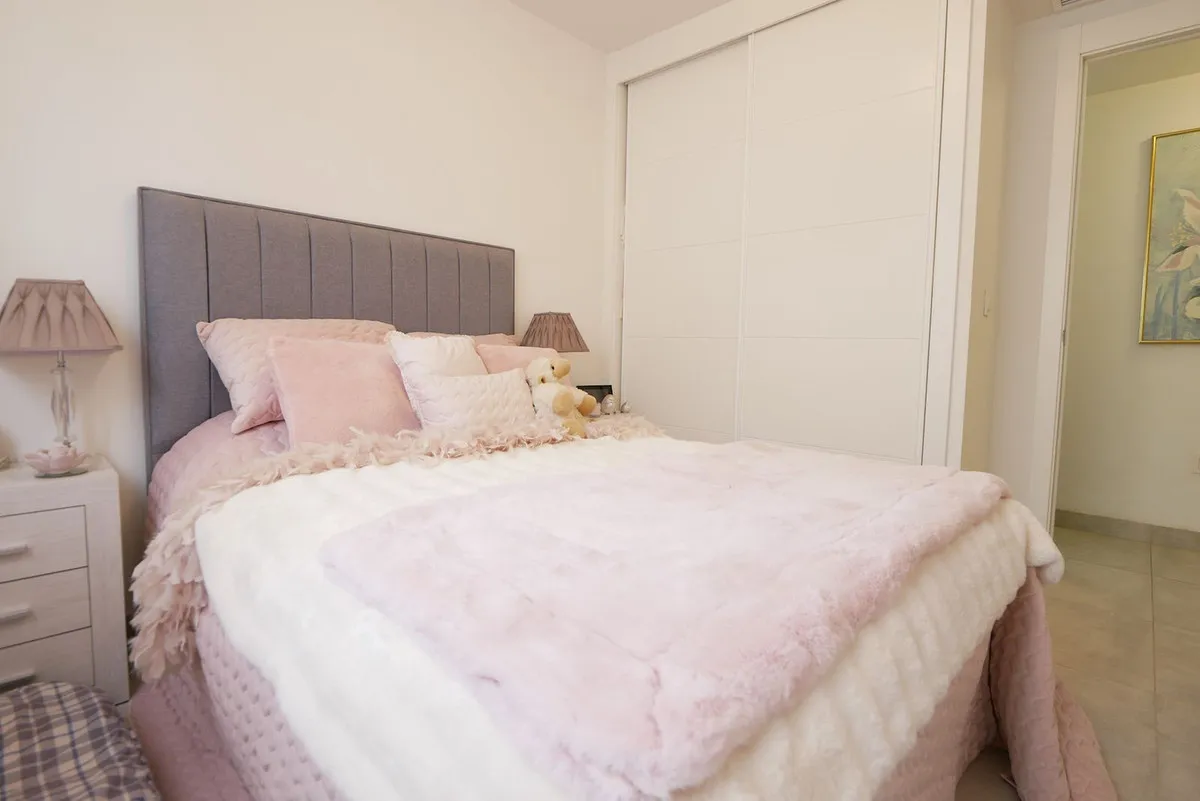 5a210b43-b8fb-4cf6-a1f2-44d5f1a2e61b