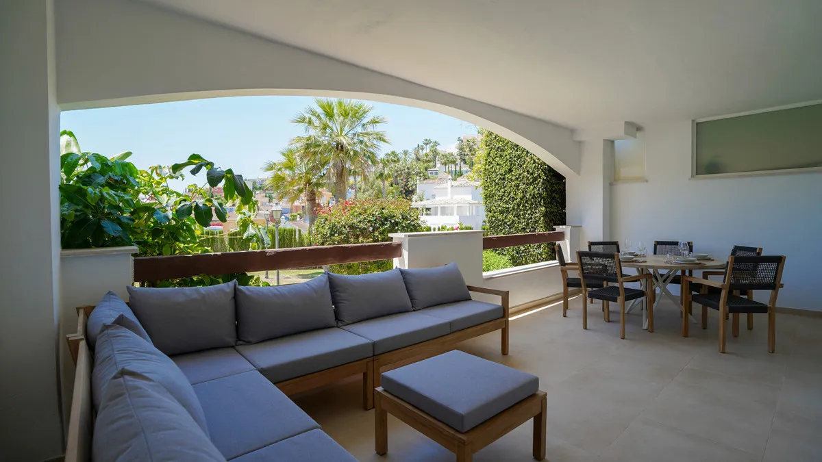 8238c79e-d1d7-4b38-84db-f15ffe1e633d