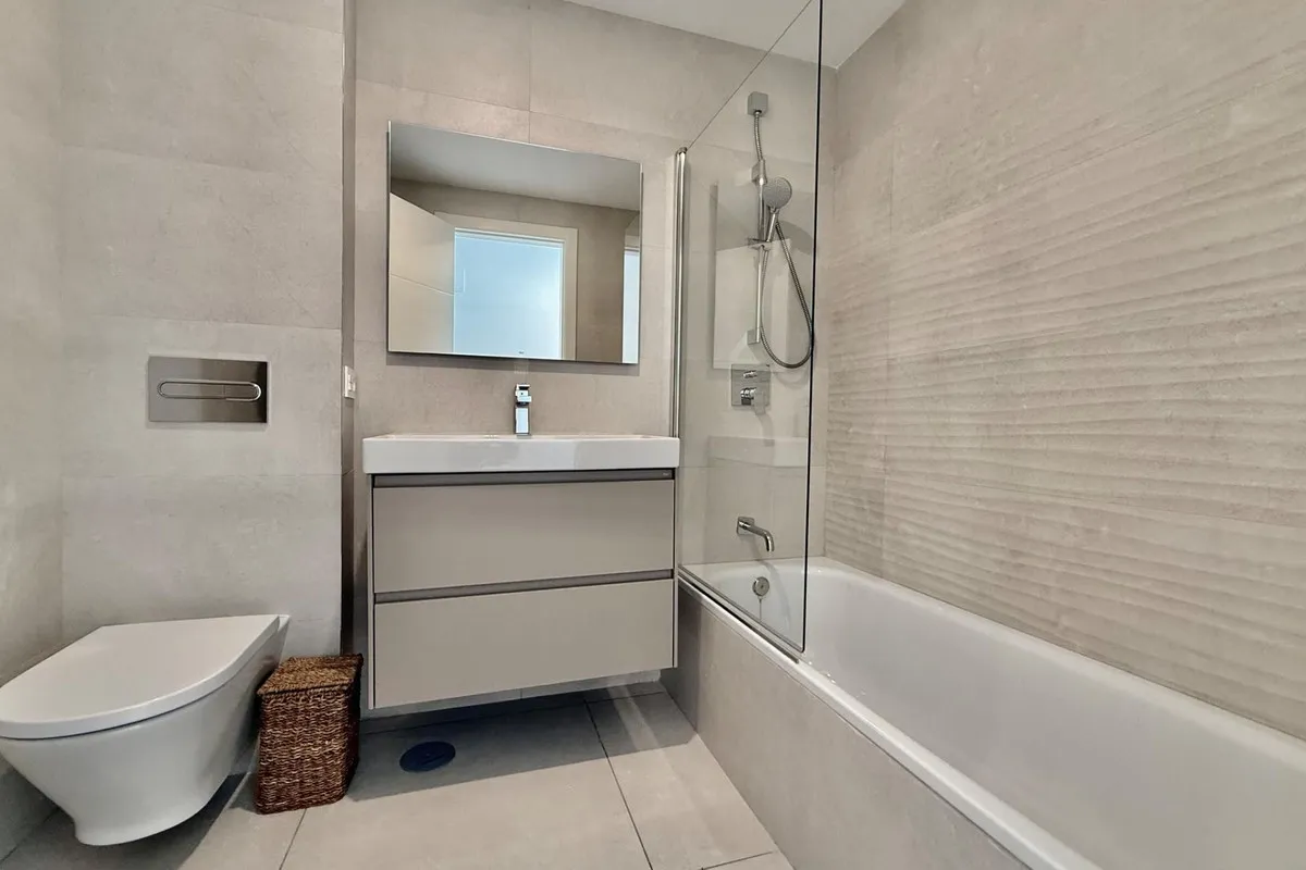 d29bf141-89e3-49d4-b905-595d2e142101