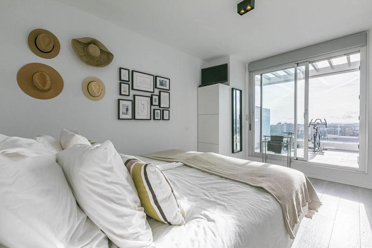 9a93696b-268a-47cf-bbf1-22819487401a