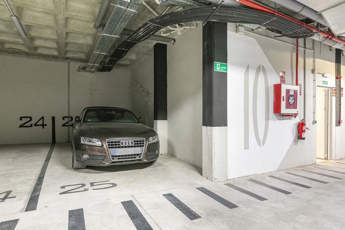 f68d52a2-c7f4-41c8-bfed-1bebf7f928ef