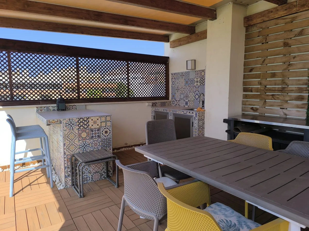 33996b28-9360-4c8c-975e-f7c7160e500c