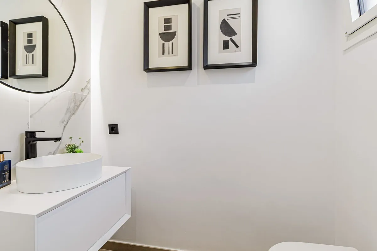 4e730c24-bf8d-4211-9c4f-0b8c9d1baf8f