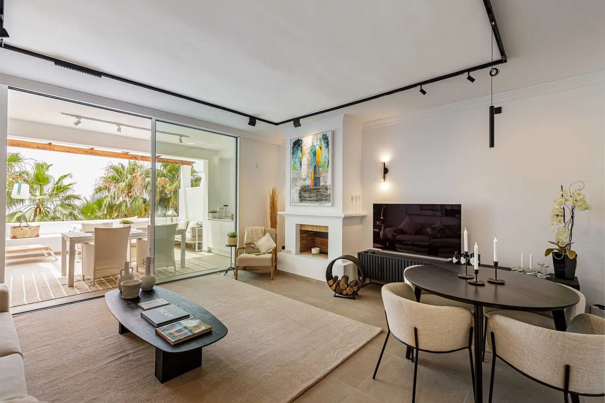 7fe7d508-547d-4f6b-b275-f120cde3553c