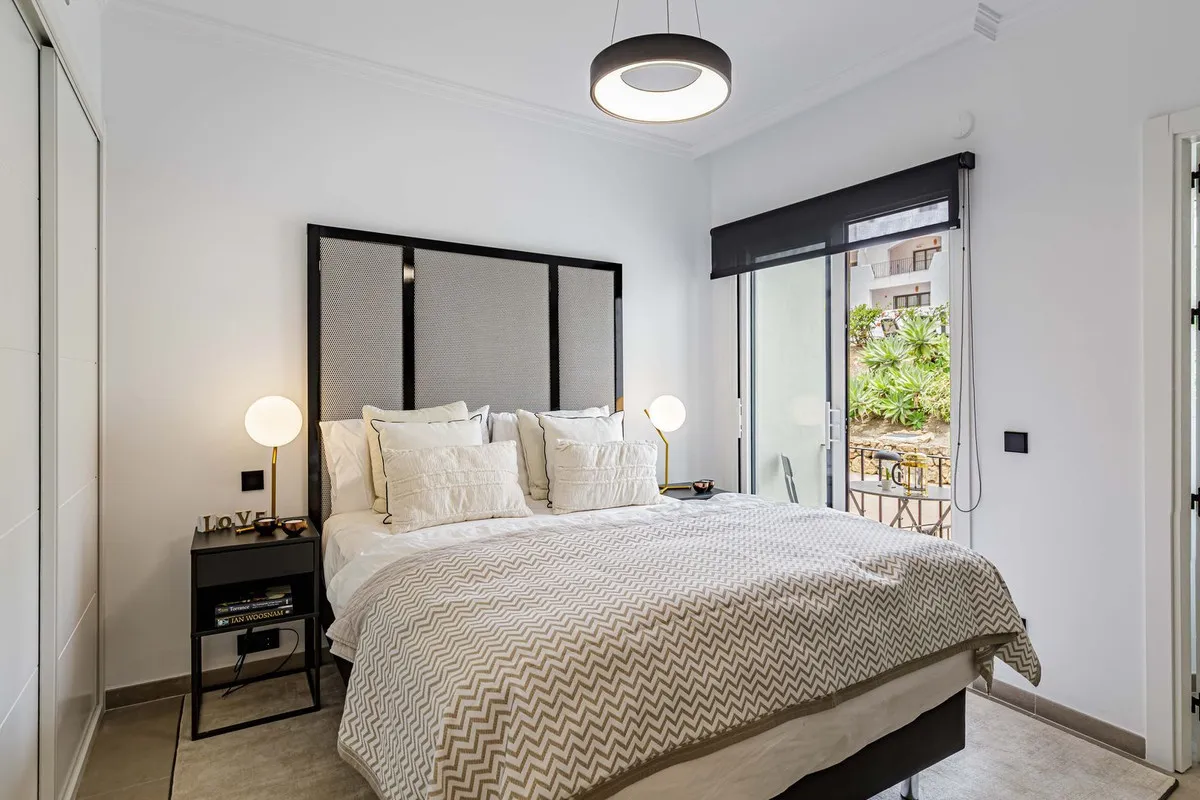 9799c41f-e852-4dfc-ae2c-bb31067d6036