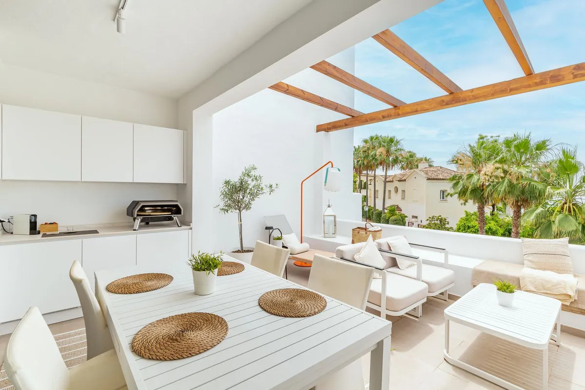 bb399c73-0da3-44ed-bed8-697702f5b56c