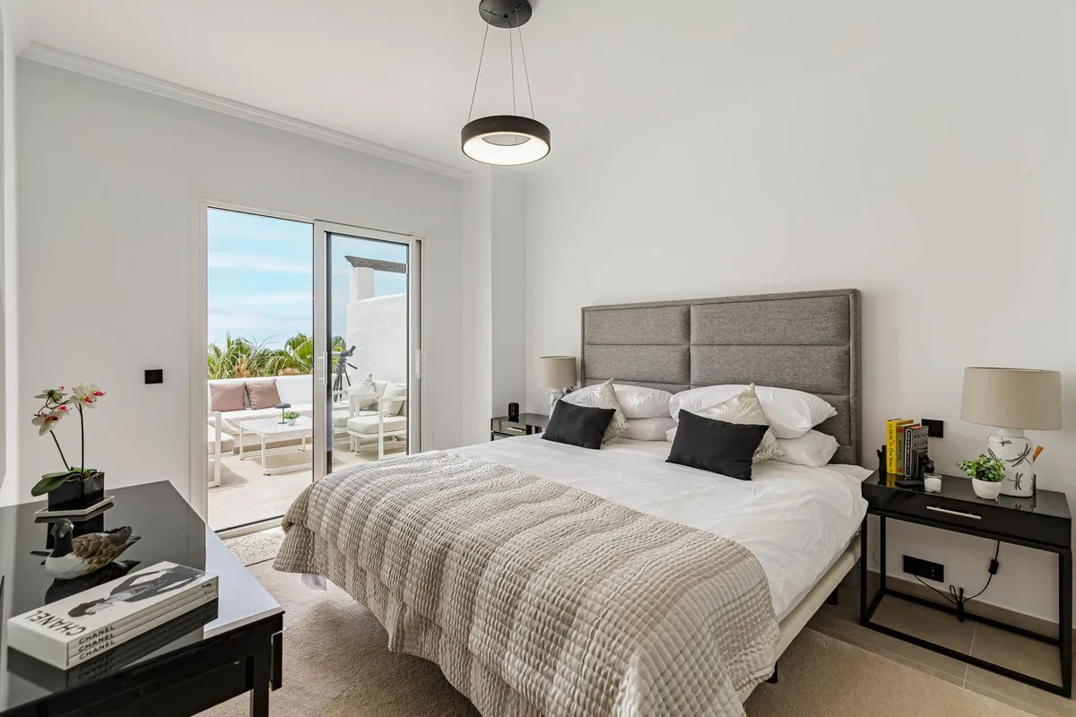 bc05b1e7-c066-4e10-8831-2bec5b68a6cc