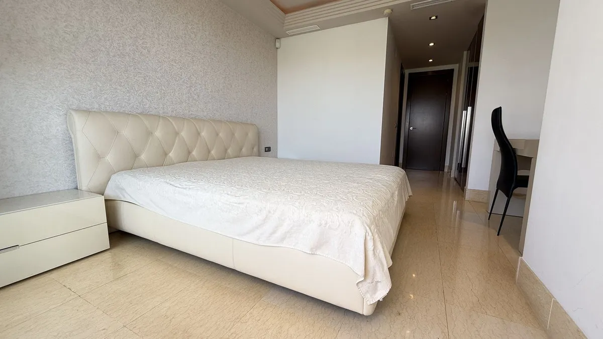 08ba7b55-4188-4cea-a646-595764d3b095