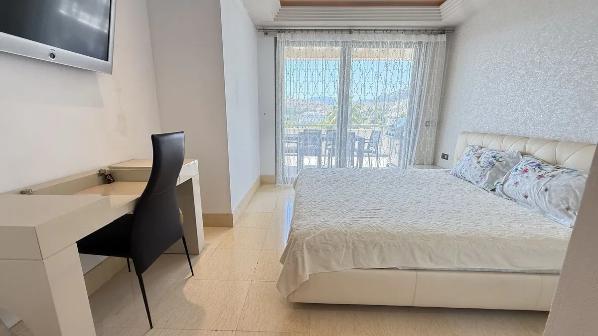 30a2f0d8-a395-4141-b670-c1a315f75a28