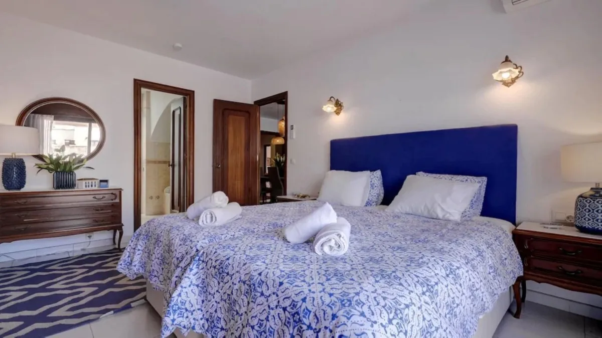 7f9e112f-a8cd-4c81-a2b0-8bc884081995