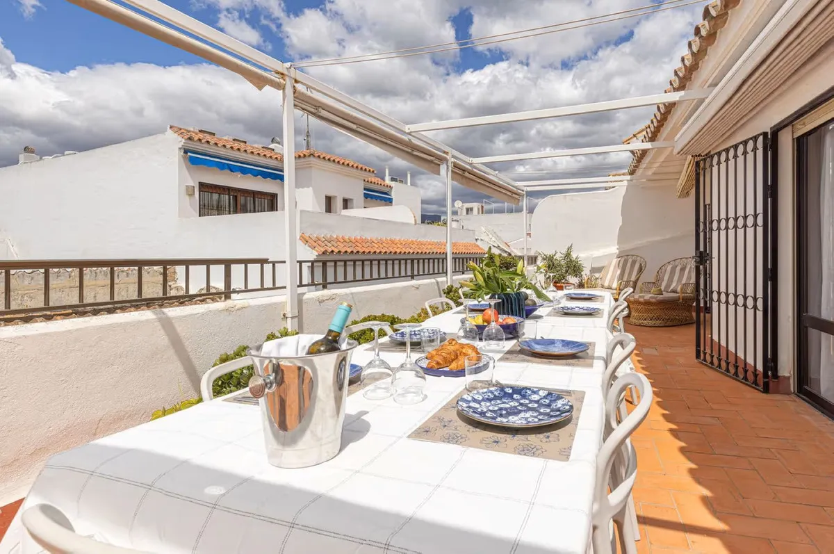 d596ed25-f8db-46c0-bece-62034b4be73a