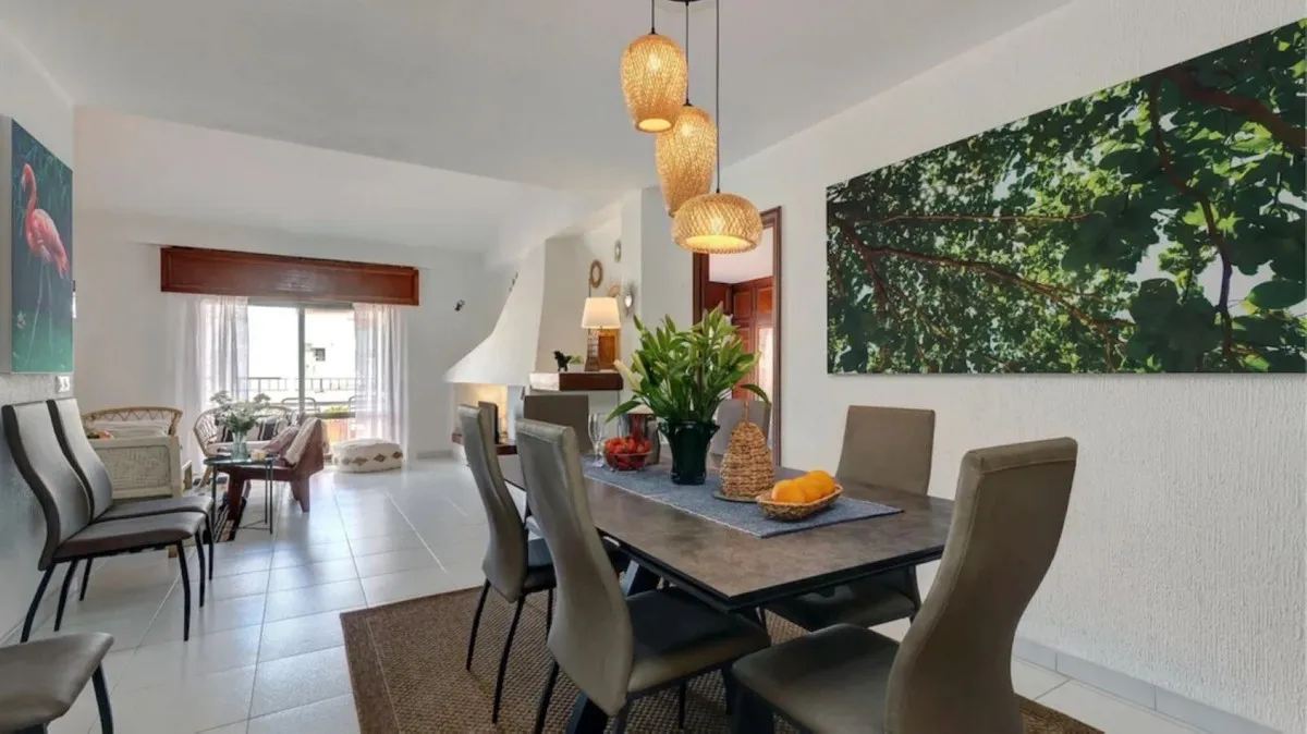 eeb66574-910f-49d4-ad1e-923cd2a58c02