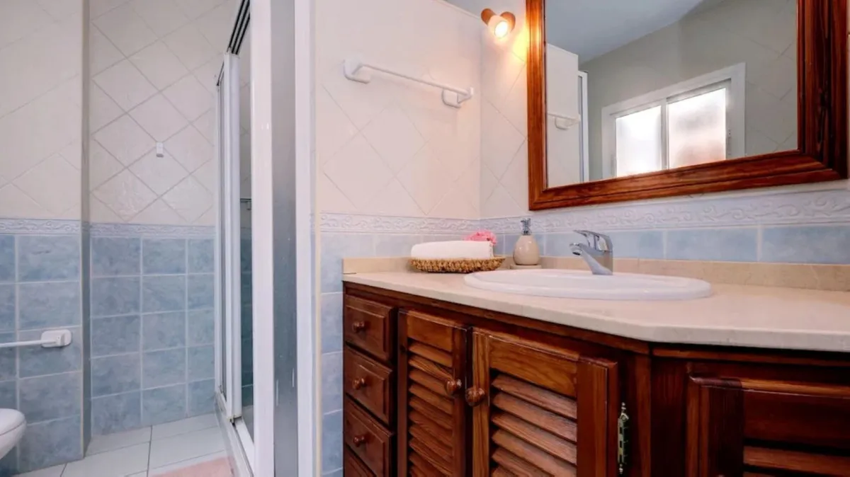 f52cfe78-7ae2-4887-a0b9-024e40fa8d7a