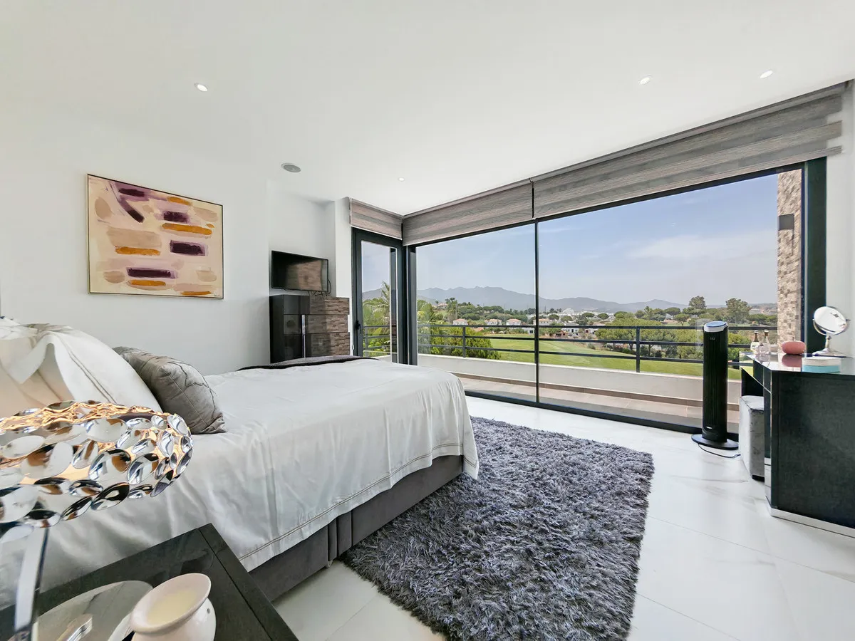 3f48530a-82f7-439f-9d62-a257476913ac