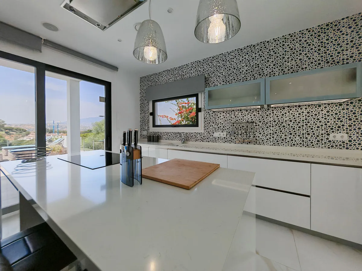 7d959bf0-ef04-47ac-ad03-4f302a42cf56