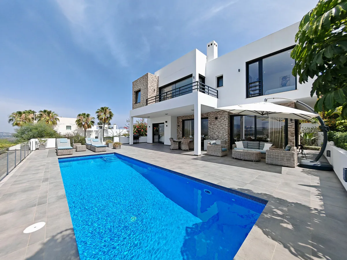 ba2de1fa-87b7-491f-9020-5c9495e0d30f