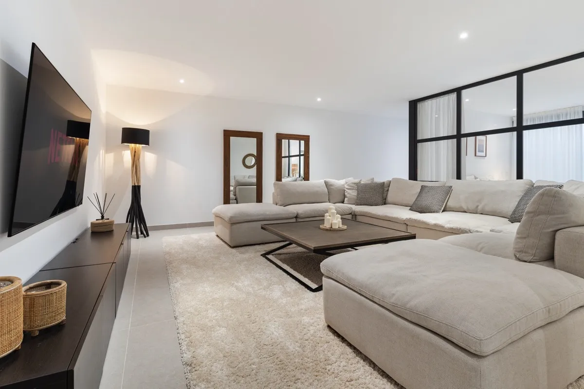 1d67017e-6967-4635-8061-8ad35e22f851